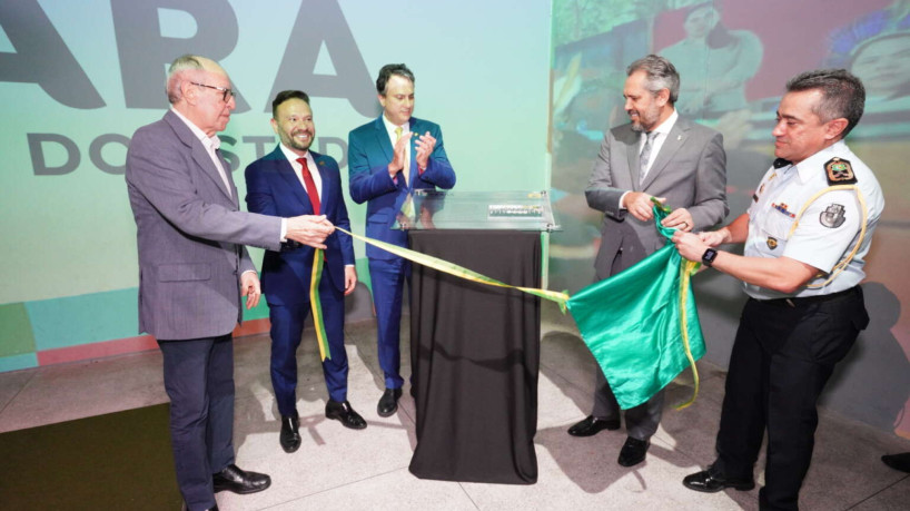  Governador Elmano e ministro Camilo Santana participaram de encerramento de curso na área da segurança