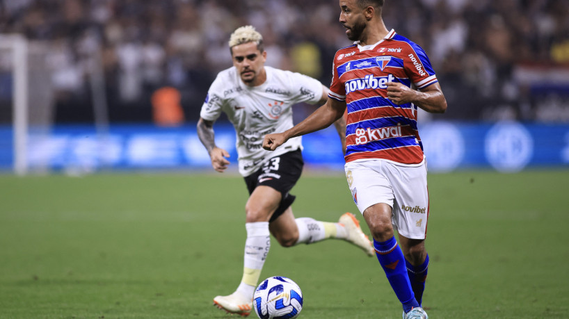 Caio Alexandre no jogo Corinthians x Fortaleza, na Neo Química Arena, pela semifinal da Copa Sul-Americana 2023