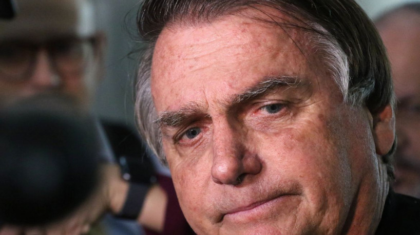 Bolsonaro vira réu por incitação ao crime de estupro