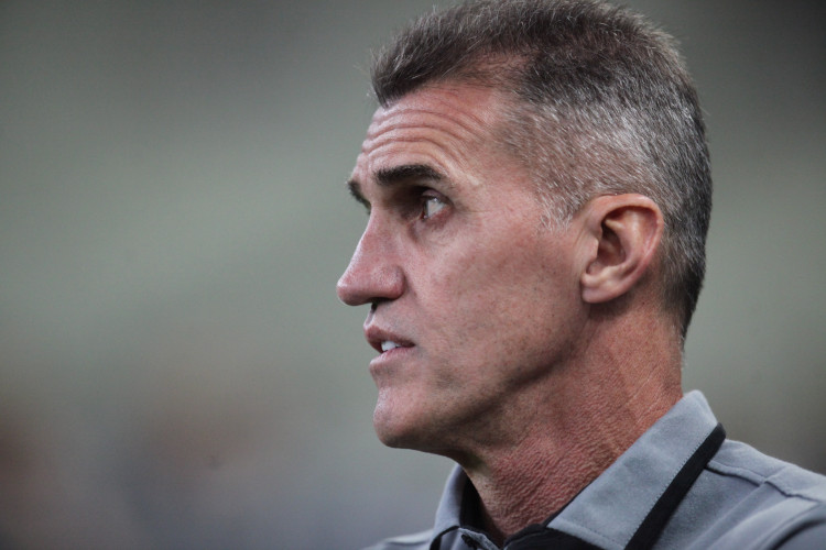 FORTALEZA, CEARÁ, BRASIL,01.10.2023: Vagner Mancini, técnico do Ceará. Jogo pela série B Ceará x Atlético-GO, arena Castelão.