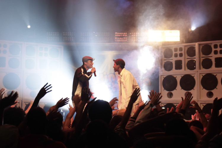 Filme que relembra carreira de Claudinho e Buchecha, "Nosso Sonho" tem ingresso promocional nas sess&otilde;es do cinema do North Shopping, em Fortaleza, no feriado do Dia de Finados