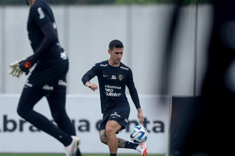 Matías Rojas, recuperado de lesão, deve atuar diante do Fortaleza pelo Corinthians 