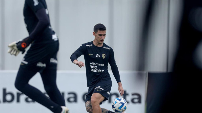 Matías Rojas, recuperado de lesão, deve atuar diante do Fortaleza pelo Corinthians