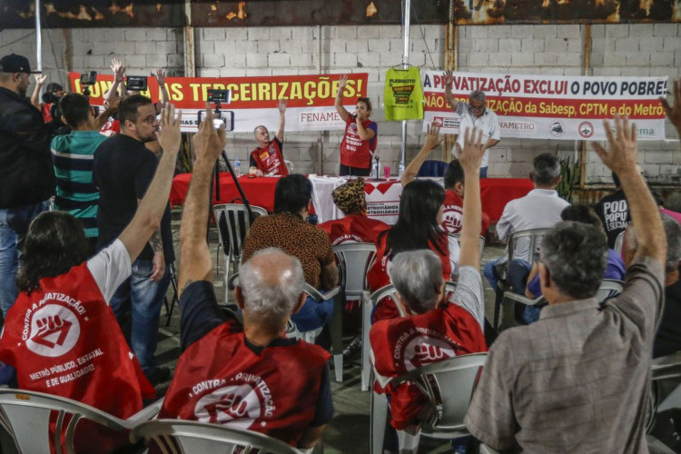 São Paulo SP 02/10/2023 .Assembleia no Sindicato dos Metroviários para avaliação da greve (Rua Serra do Japi, 16 – Tatuapé).  Foto: Paulo Pinto/Agência Brasil
 
