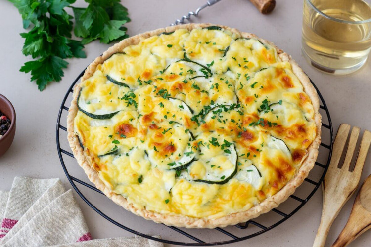 Quiche de abobrinha (Imagem: Vladislav Chusov | Shutetrstock)