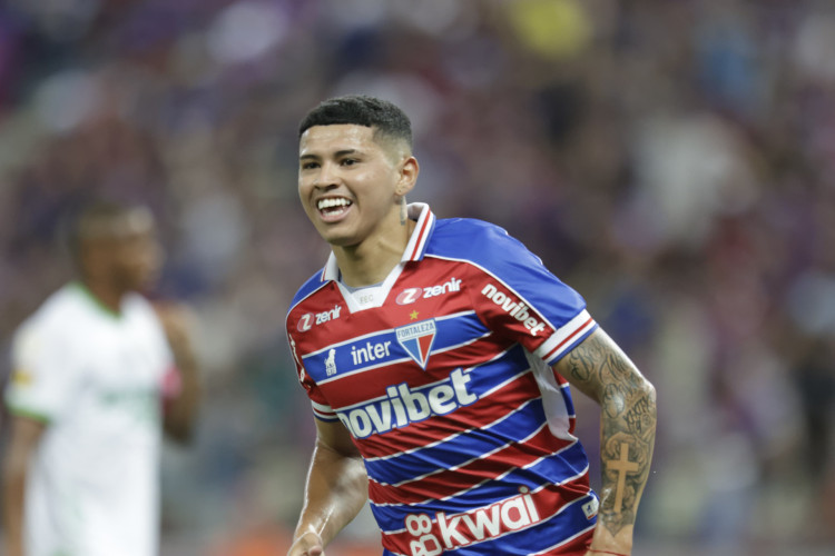 Machuca comemora gol no jogo Fortaleza 3 x 2 Am&eacute;rica-MG, no Castel&atilde;o, pela S&eacute;rie A 2023