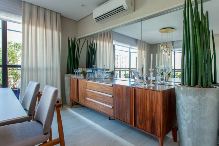 O buffet é considerado um coringa na composição dos ambientes (Imagem: Eduardo Pozella)