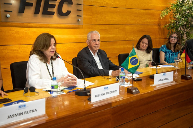 Comitiva alemã visita a sede da Federação das Indústrias do Estado do Ceará (Fiec)