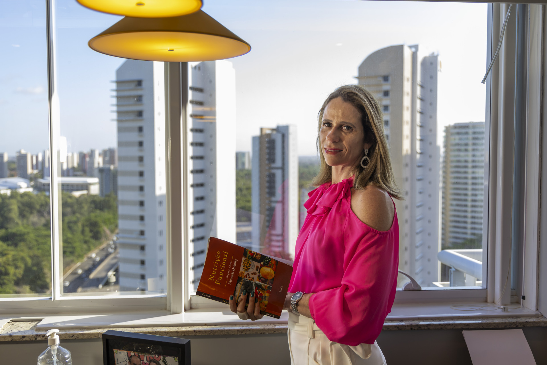 Fortaleza, CE, BR 23.10.19 Na foto: Fabiana Pontes, nutricionista, em entrevista ao O POVO sobre menopausa (Fco Fontenele/OPOVO) (Foto: FCO FONTENELE)