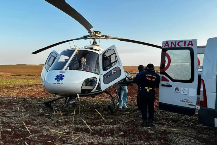 A menina ficou cerca de dez minutos submergida, segundo informa o Samu