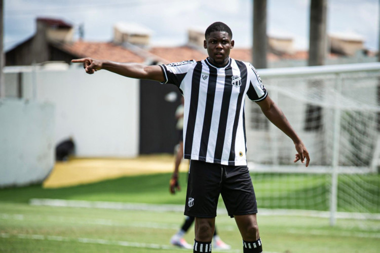 Ezequiel atuou pelo Ceará Sub-20 em 2023