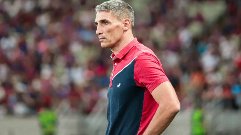 Treinador do Le&atilde;o comentou que a equipe sentiu falta do apoio da torcida em determinado momento da partida contra o Cruzeiro