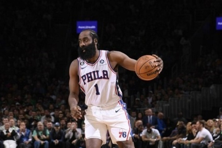 James Harden tem um contrato de apenas uma temporada com os Clippers, o que se espera é que ele irá renovar por mais temporadas