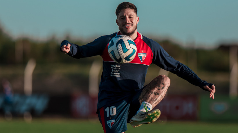 Lucas Crispim está apto para reestrear pelo Fortaleza contra o Vitória