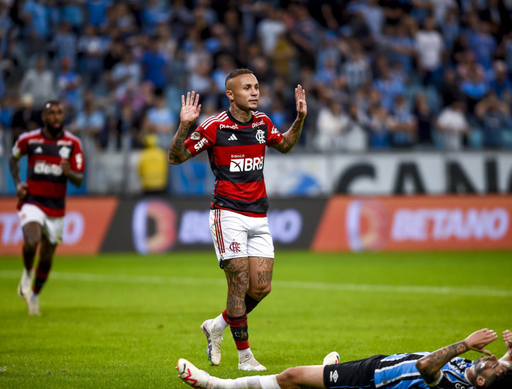 Clube de Regatas do Flamengo - Ganhe 10 dias de futebol no