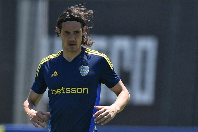 Experiente Cavani é um dos principais nomes do
time argentino