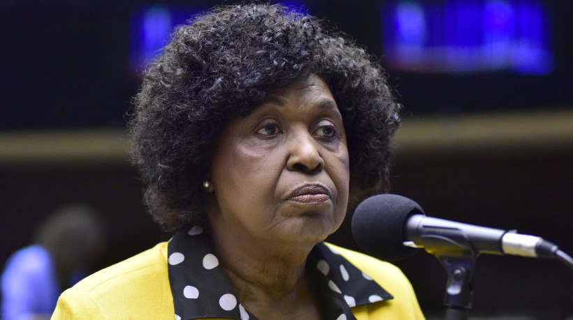 A deputada federal Benedita da Silva criticou duramente a atitude da deputada estadual Dra Silvana