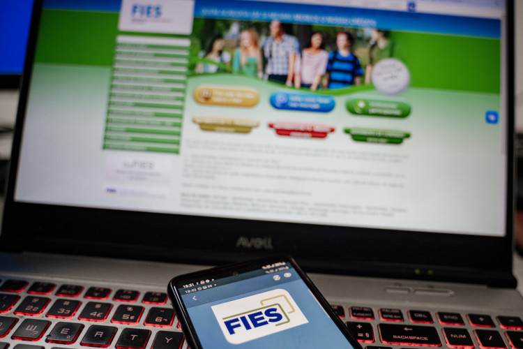 O Fies oferta vagas para financiamento de cursos de gradua&ccedil;&atilde;o em institui&ccedil;&otilde;es n&atilde;o gratuitas participantes do programa