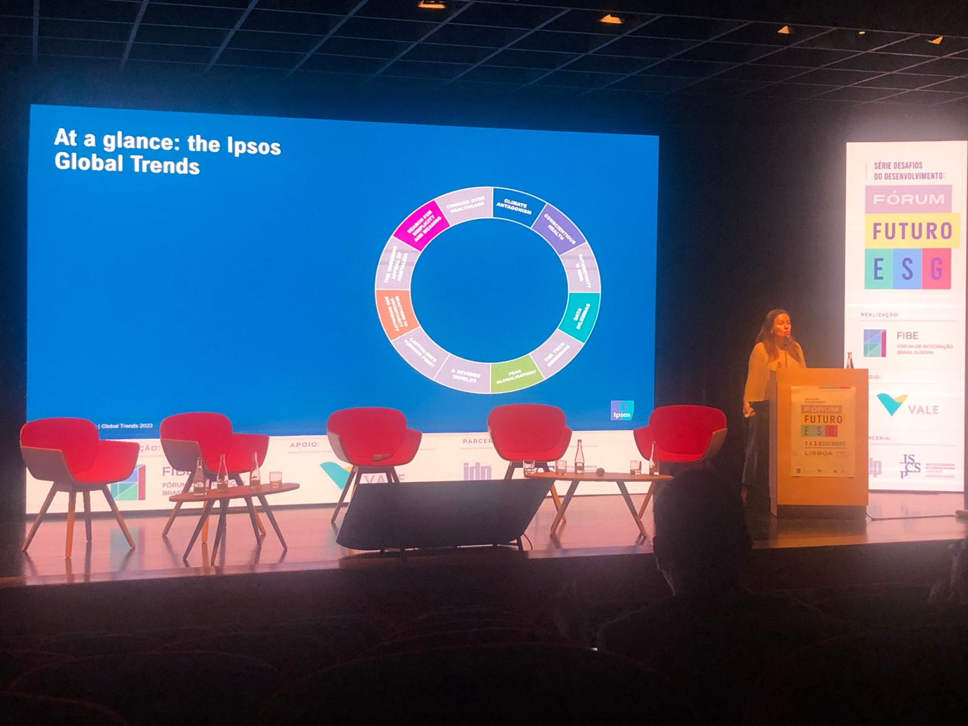 Marina Petrucci, CEO Ipsos em Portugal, palestra no Fórum Futuro ESG (Foto: Adriana Schneider)