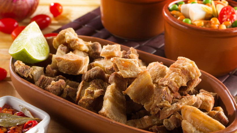 Torresmo simples (Imagem: diogoppr | Shutterstock)
