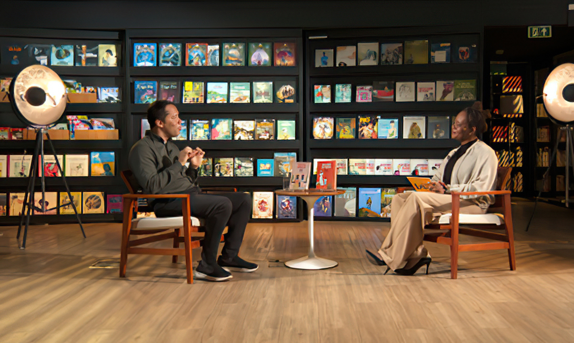 Escritor Itamar Vieira Junior é o entrevistado do Trilha de Letras