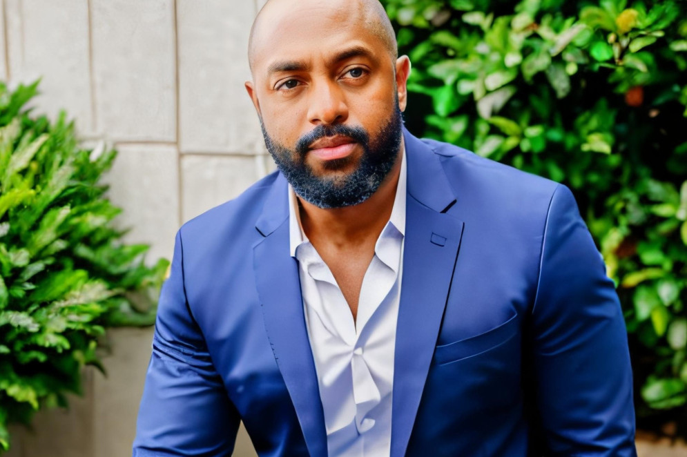 Alder Lima, ceo da Metazon, trabalha com realidade virtual, metaverso e inteligência artificial na startup que criou Alder Lima, ceo da Metazon, trabalha com realidade virtual, metaverso e inteligência artificial na startup que criou