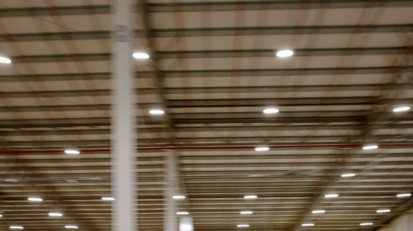 FORTALEZA-CE, BRASIL, 16-11-2023: Centro de distribuição da Amazon,  Matéria sobre a logística de distribuição da Amazon durante o período da Black Friday. (Foto: Aurelio Alves/O Povo) (Foto: AURÉLIO ALVES)