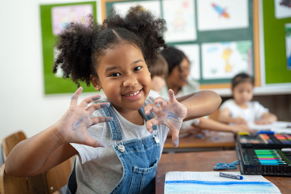 Foto de apoio ilustrativo. Brinquedos, livros e decoração de sala de aula devem ser pensados para o desenvolvimento de uma educação antirracista(Foto: AdobeStock)