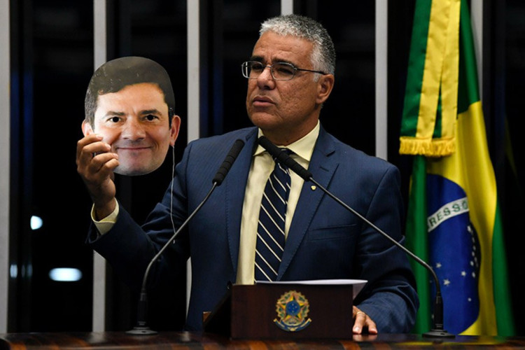 Eduardo Girão apoia o colega de Senado, Sergio Moro, assim como o legado da operação Lava Jato