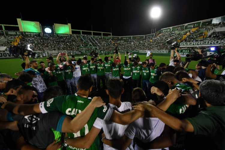 A vida depois do acidente: Primeiro jogo da Chapecoense termina com empate