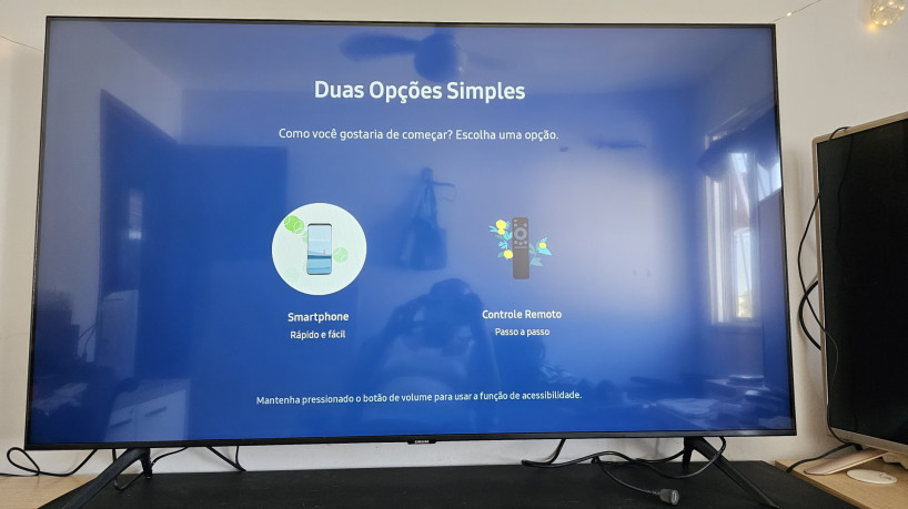 Configura&ccedil;&atilde;o inicial da TV Crystal UHD CU7700 pode ser feita pelo controle remoto ou pelo aplicativo Smart Things, da Samsung