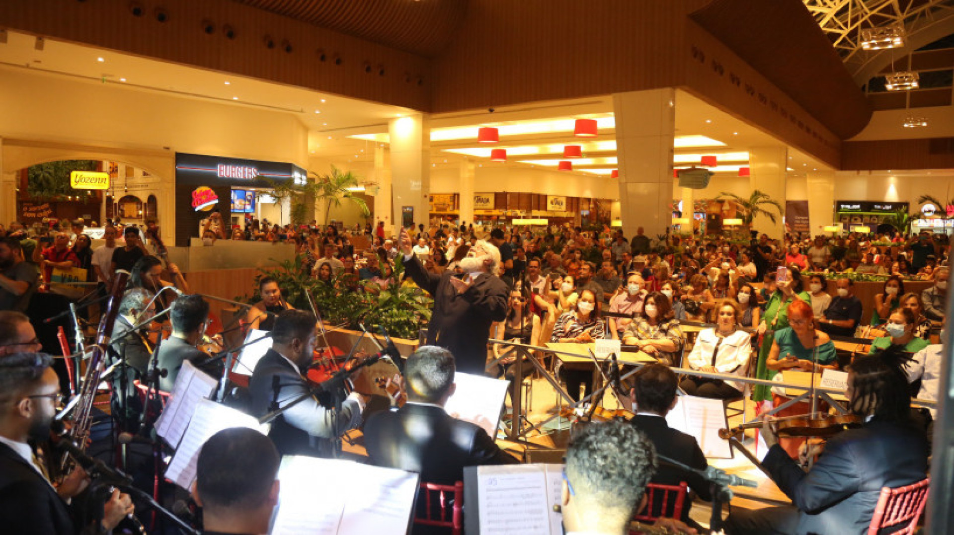 Plateia do Natal, música e fé de 2023