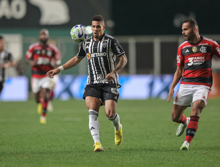 Flamengo e Atlético-MG se enfrentam pelo Brasileirão Série A 2023 hoje, 29; onde assistir ao vivo aos jogos do dia e horário do jogo 