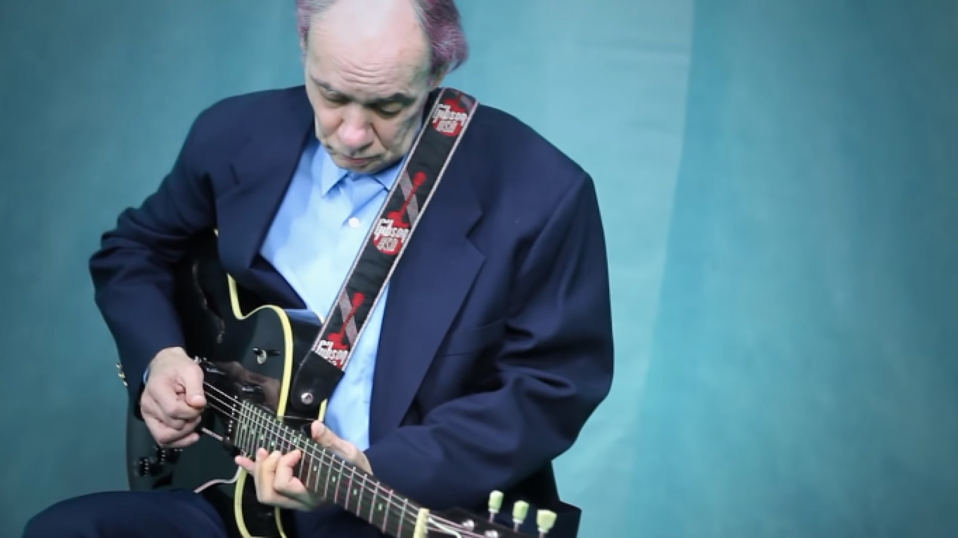 Lanny Gordin faleceu na terça-feira, 28, data do próprio aniversário
 (Foto: Reprodução/Youtube)