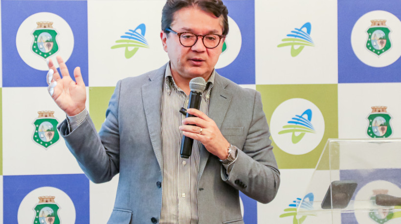 FORTALEZA, CEARÁ, BRASIL 04-12-2023: Fotos: Coletiva da Cagece. Presidente Neuri Freitas. (Foto: Yuri Allen/Especial para O Povo)