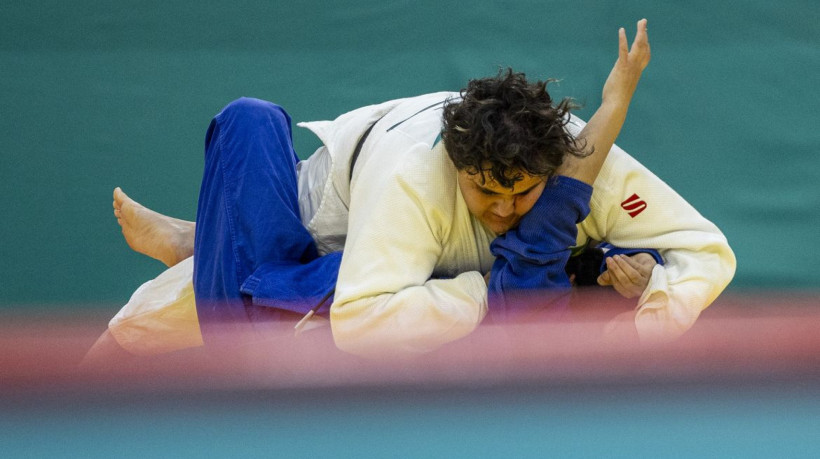 Judô paralímpico: Rebeca Silva conquista ouro no Grand Prix de Tóquio