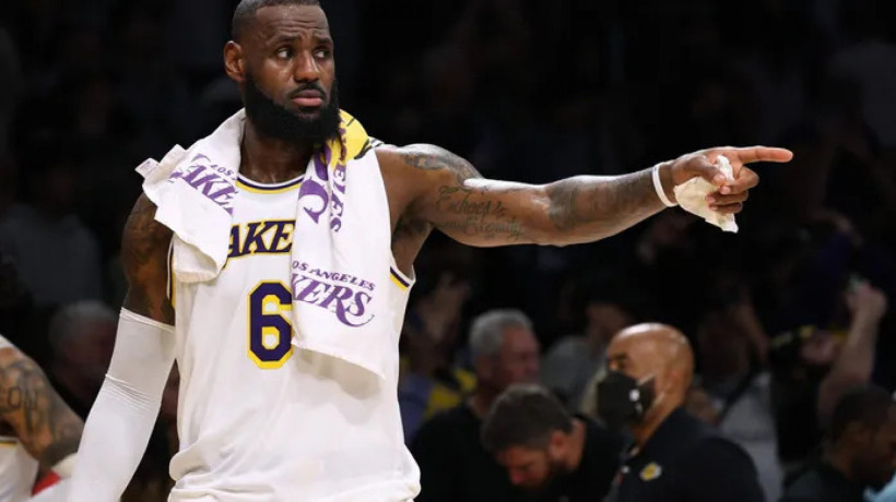 Jogo da NBA entre Los Angeles Lakers e New Orleans será disputado hoje, 7, e terá transmissão ao vivo. Confira onde assistir e horário