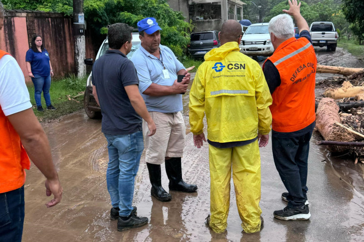 A Prefeitura de Angra dos Reis decretou situação de emergência em função dos danos causados pelas fortes chuvas que caíram no município 