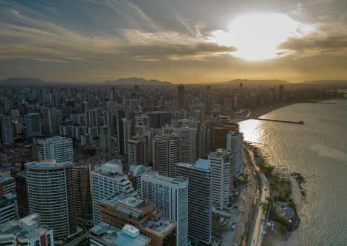Vista a&eacute;rea de Fortaleza, principal polo econ&ocirc;mico do Nordeste e l&iacute;der do PIB entre as capitais da regi&atilde;o
