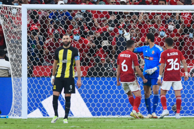 Al Ahly x Al Ittihad: onde assistir ao vivo o jogo do time de Benzema e  Romarinho pelo Mundial, Futebol