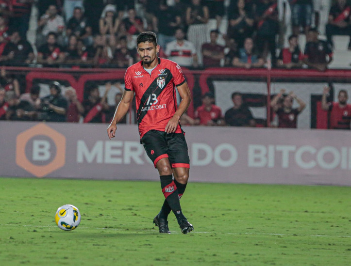 Mugni destaca paciência do Bahia para virar jogo contra o Tombense