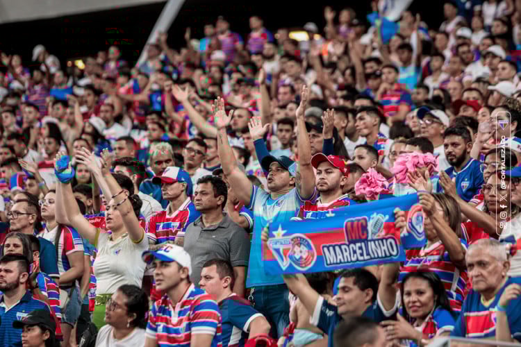 Torcida do Fortaleza na Arena Castelão