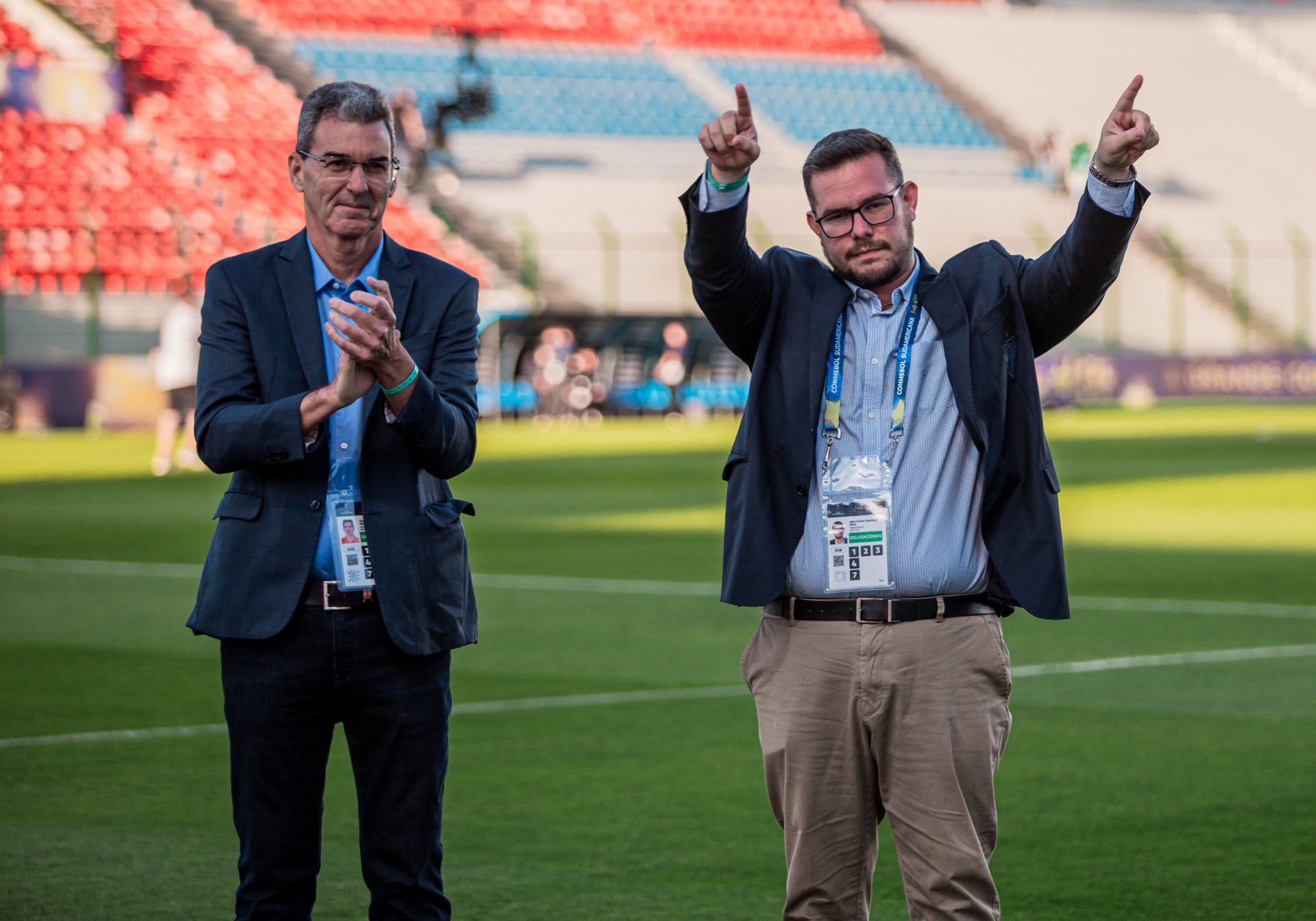 Geraldo Luciano e Alex Santiago em treino do Fortaleza no Est&aacute;dio Domingo Burge&ntilde;o, em Maldonado, no Uruguai, em 2023 (Foto: Mateus Lotif/Fortaleza EC)