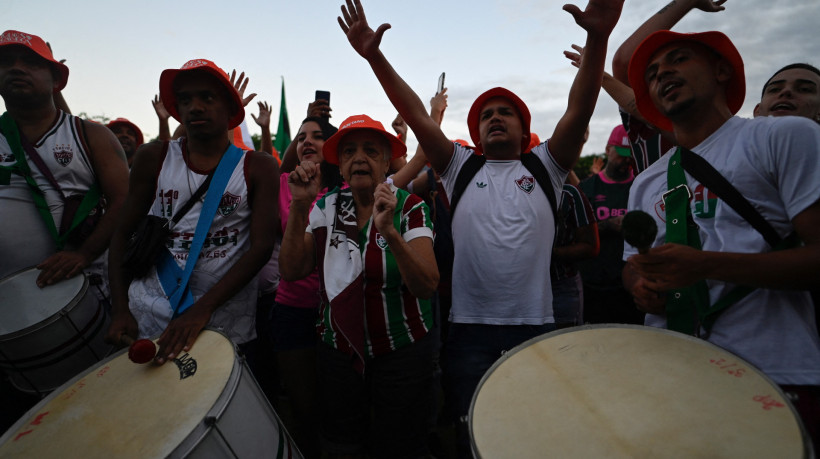 Torcida do Fluminense apoia o time durante Mundial de Clubes da Fifa