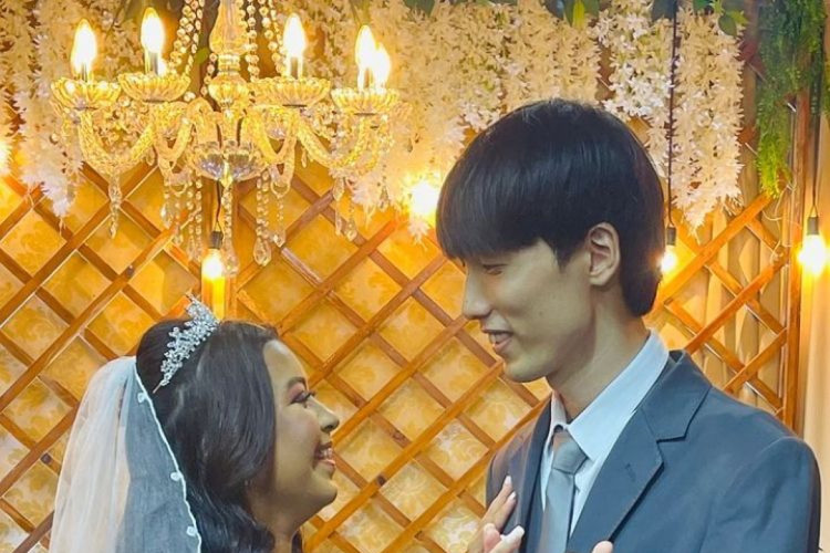 Após coreano viajar 16 mil quilômetros para encontrar namorada no Ceará, casal realiza casamento em Sobral