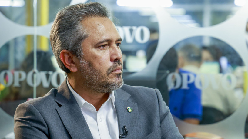 Elmano de Freitas, governador do Cear&aacute;