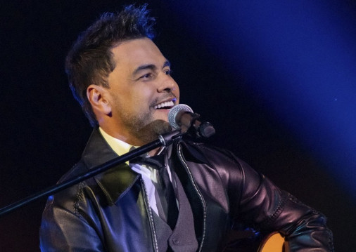 Cr&iacute;ticas de Zez&eacute; Di Camargo ao SBT repercutem nas redes
