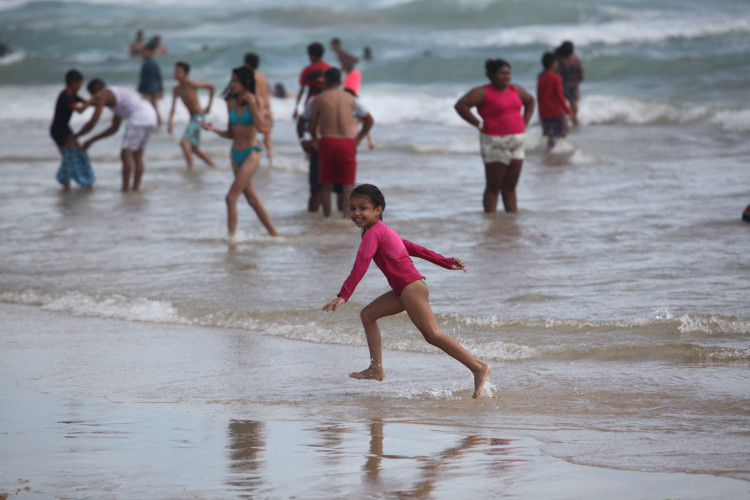 FORTALEZA, CEARÁ, BRASIL, 23.12.2023: Praia do Futuro  fim de semana com jeito de feriadão.