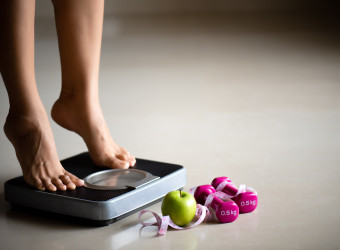 Apesar da perda de peso, principal objetivo de quem pratica, o jejum também oferece riscos à saúde.