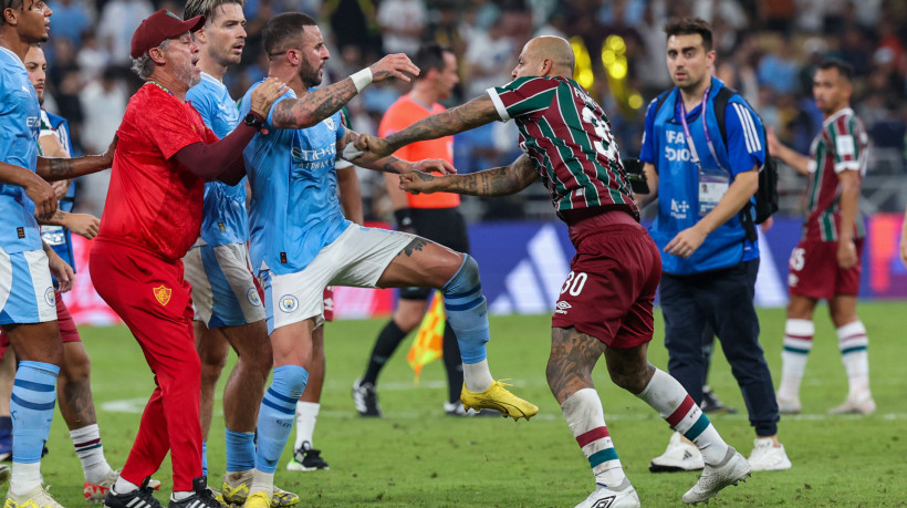 Briga entre Walker e Felipe Melo após a final do Mundial de Clubes da Fifa 2023